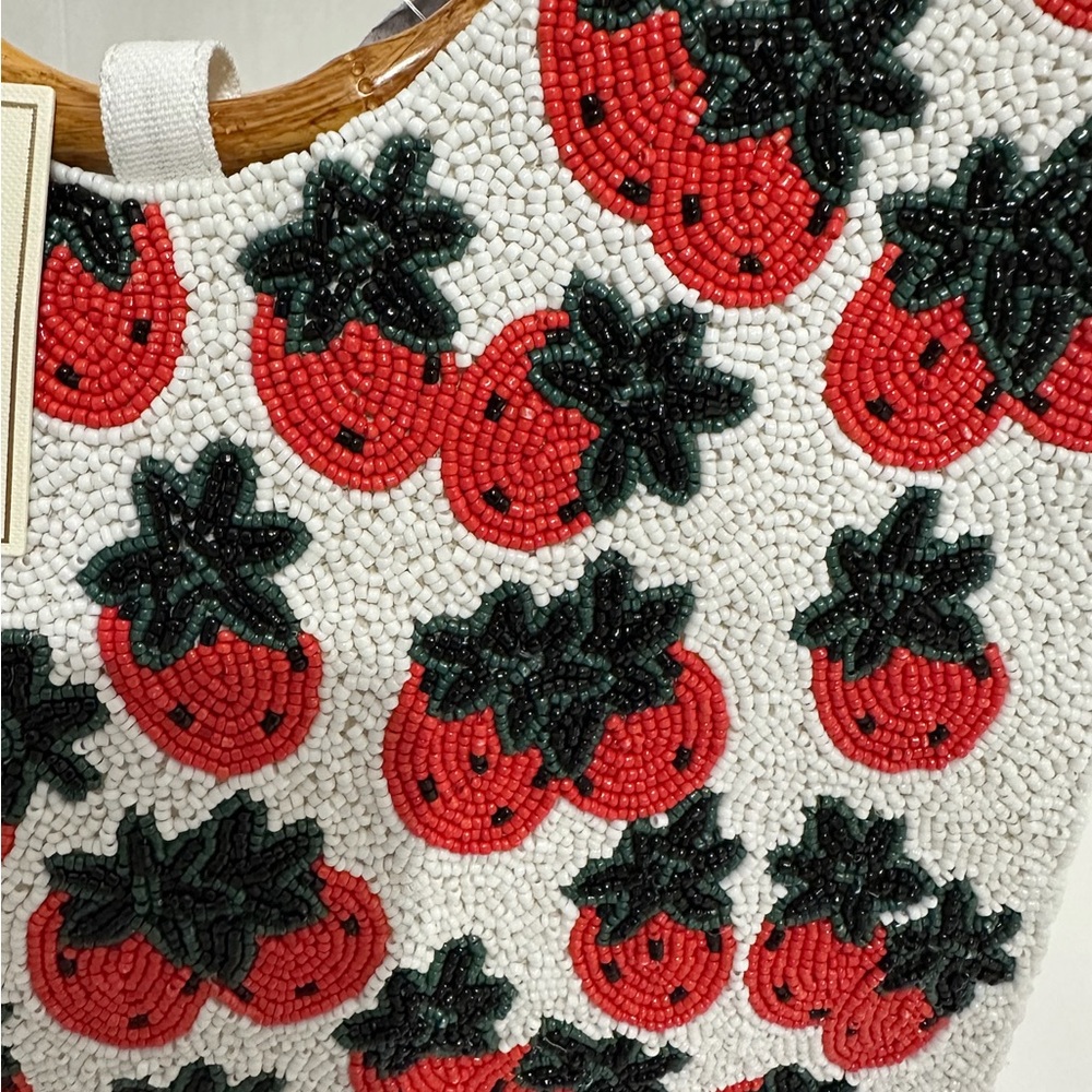 NWT Sol + Mer Strawberry Beaded Viral Purse Handbag w Bamboo Handles White Strap - Picture 14 of 15